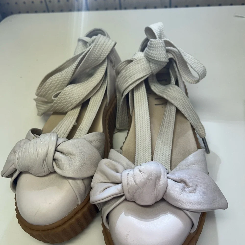 Fenty Puma Bow Sandals in Oatmeal Color